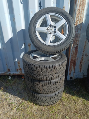 889325-1 Winter tires on Rims, Nokian Hakkapeliitta 7, 225/55 R16