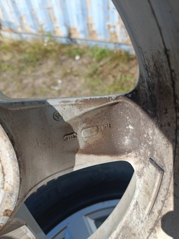 889325-7 Winter tires on Rims, Nokian Hakkapeliitta 7, 225/55 R16