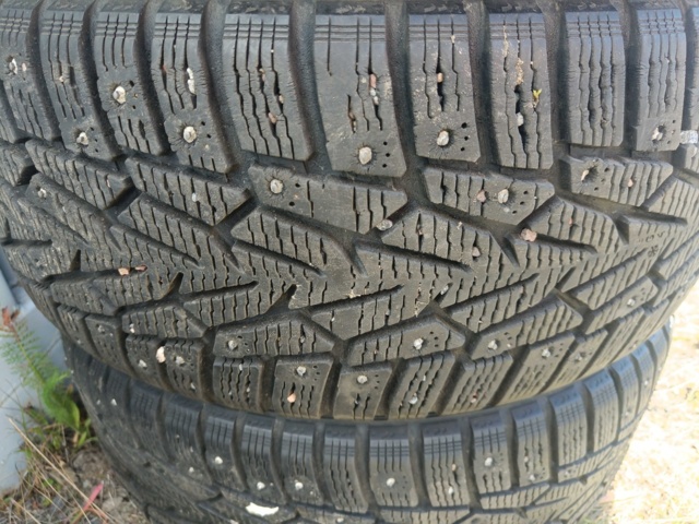 889325-15 Winter tires on Rims, Nokian Hakkapeliitta 7, 225/55 R16