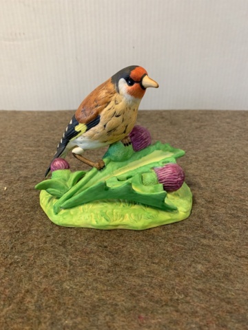 777542-1 The figurine Carduelis carduelis