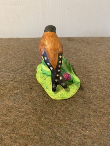 777542-5 The figurine Carduelis carduelis