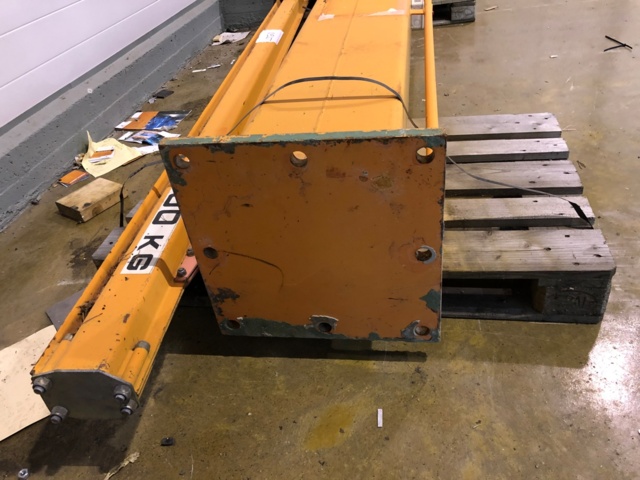 934662-7 Kone 500kg pylväsnosturi