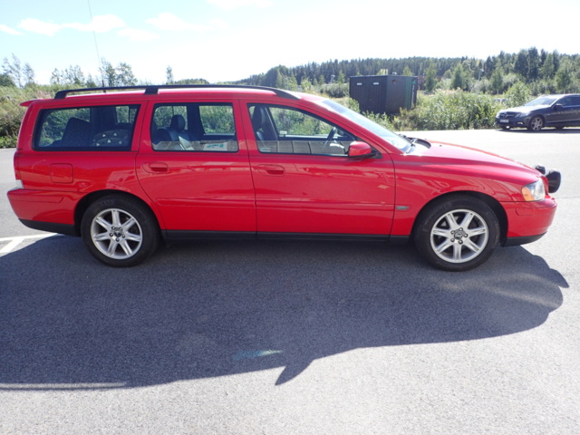 861816-4 Volvo V70 2.4 CNG Automatic, Gas & Petrol - 2005