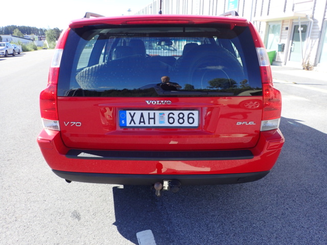 861816-6 Volvo V70 2.4 CNG Automatic, Gas & Petrol - 2005