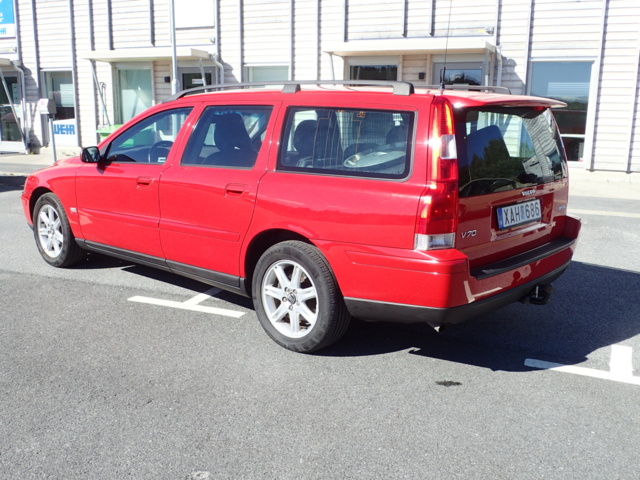 861816-7 Volvo V70 2.4 CNG Automatic, Gas & Petrol - 2005