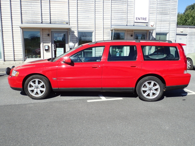 861816-8 Volvo V70 2.4 CNG Automatic, Gas & Petrol - 2005