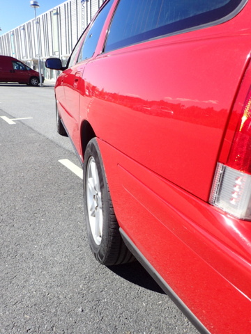 861816-11 Volvo V70 2.4 CNG Automatic, Gas & Petrol - 2005