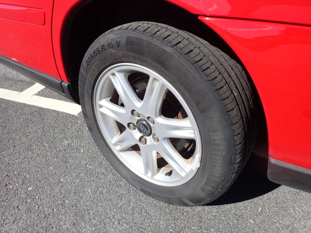 861816-13 Volvo V70 2.4 CNG Automatic, Gas & Petrol - 2005