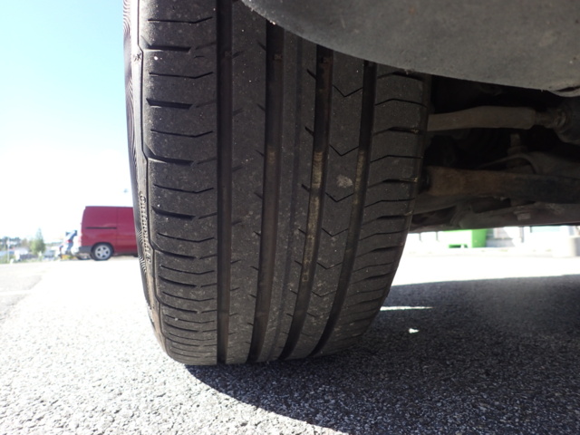 861816-22 Volvo V70 2.4 CNG Automatic, Gas & Petrol - 2005