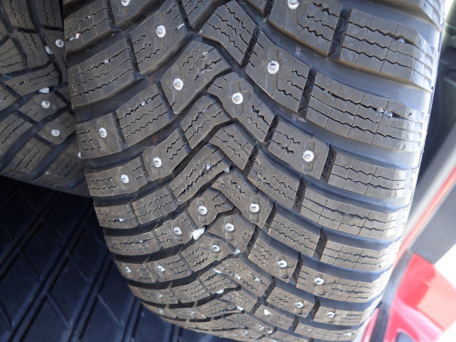 861816-63 Volvo V70 2.4 CNG Automatic, Gas & Petrol - 2005