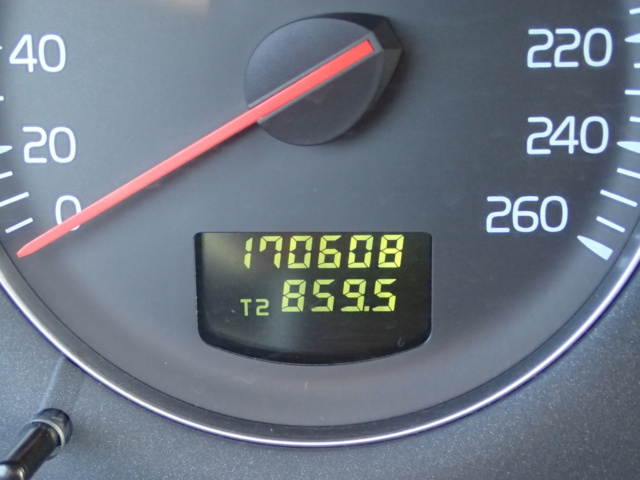 861816-90 Volvo V70 2.4 CNG Automatic, Gas & Petrol - 2005