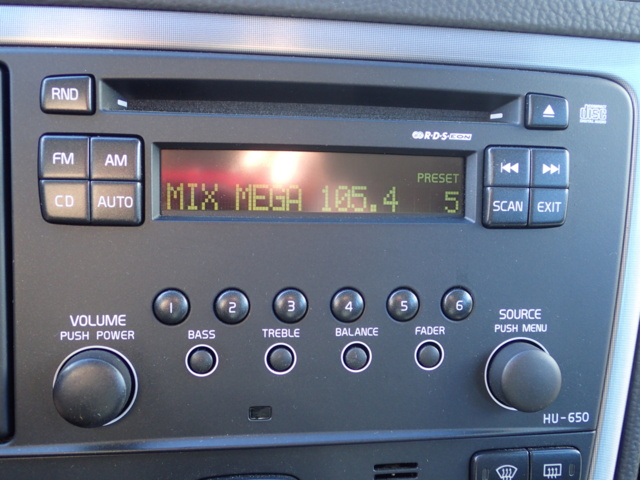 861816-94 Volvo V70 2.4 CNG Automatic, Gas & Petrol - 2005