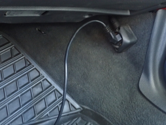 861816-104 Volvo V70 2.4 CNG Automatic, Gas & Petrol - 2005