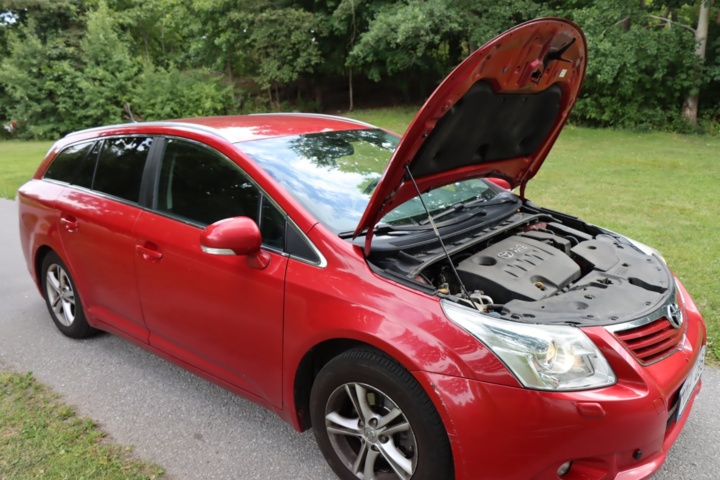 934875-16 Toyota Avensis Kombi 2.0 Multidrive S - 2009