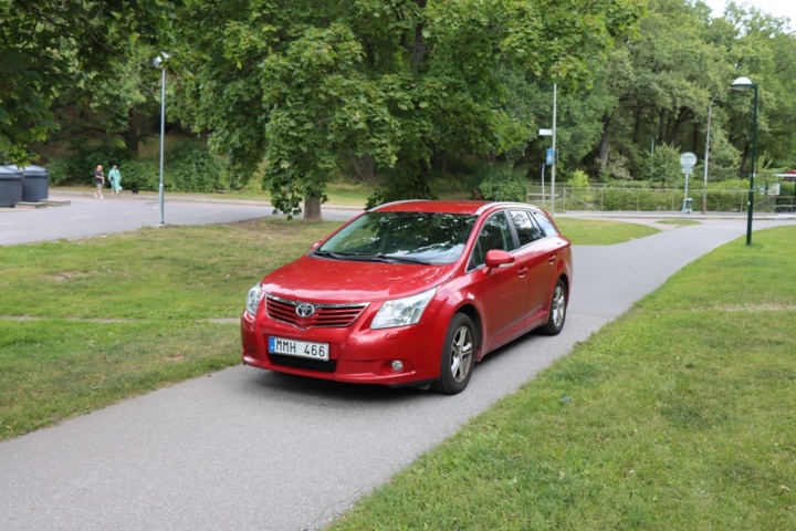 934875-20 Toyota Avensis Kombi 2.0 Multidrive S - 2009