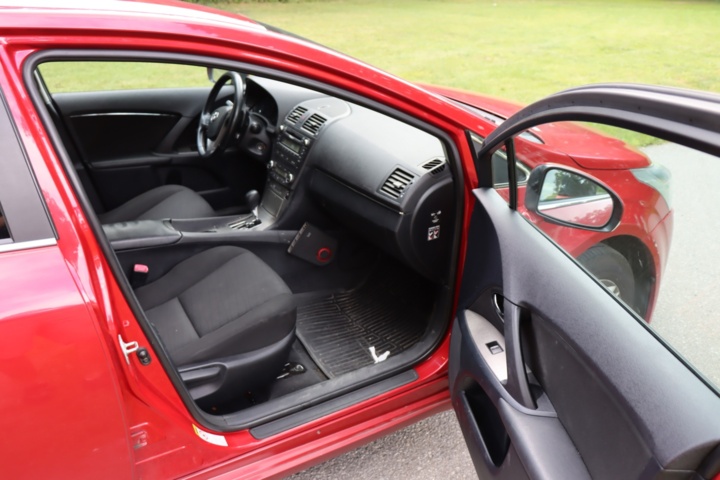 934875-27 Toyota Avensis Kombi 2.0 Multidrive S - 2009