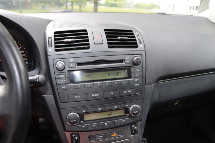 934875-35 Toyota Avensis Kombi 2.0 Multidrive S - 2009