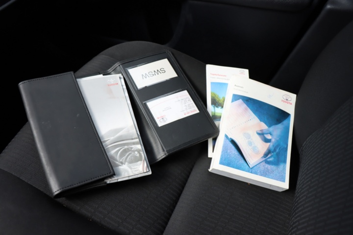 934875-36 Toyota Avensis Kombi 2.0 Multidrive S - 2009