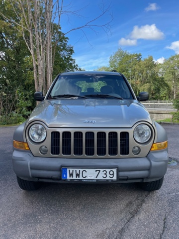 872331-5 Jeep Cherokee 3.7 V6 4WD Automatic, 204hp, 2005