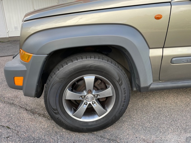 872331-6 Jeep Cherokee 3.7 V6 4WD Automatic, 204hp, 2005