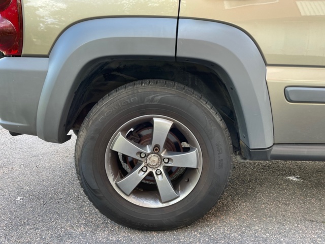 872331-9 Jeep Cherokee 3.7 V6 4WD Automatic, 204hp, 2005