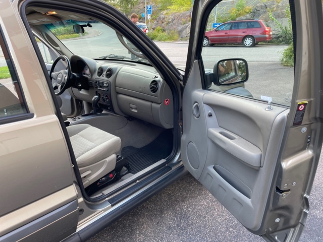 872331-13 Jeep Cherokee 3.7 V6 4WD Automatic, 204hp, 2005