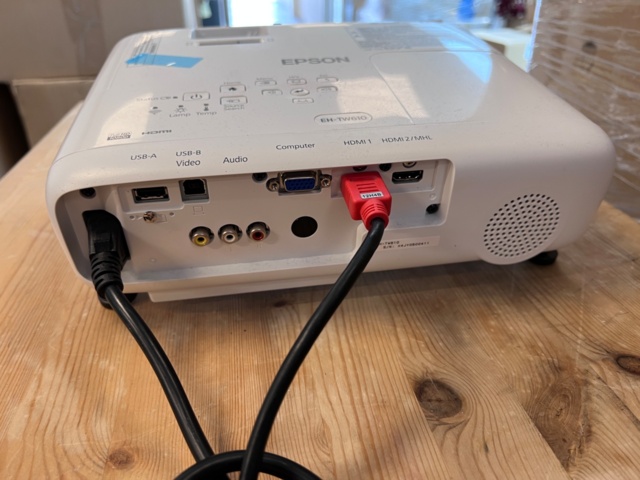 921147-4 Projector, Epson, mod: EH-TW610