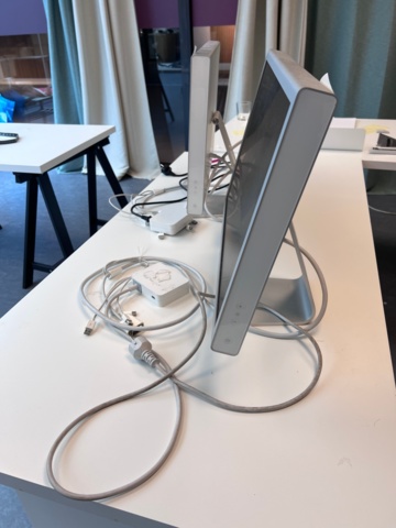 921157-2 Apple Cinema Display (A1082) 23"