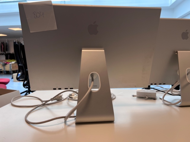 921157-4 Apple Cinema Display (A1082) 23"