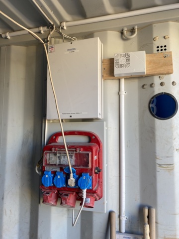 931764-15 Container 20 feet incl. content