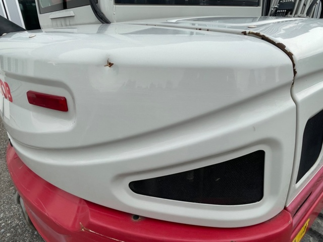 906891-26 6 ton mini excavator, Takeuchi TB260, 2017