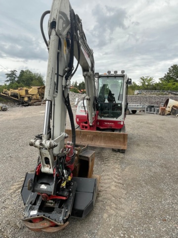 906891-9 6 ton mini excavator, Takeuchi TB260, 2017