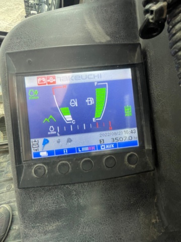 906891-20 6 ton mini excavator, Takeuchi TB260, 2017