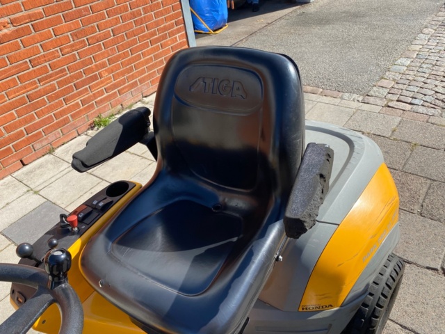 834031-8 Riding mower Stiga Park Pro 25 4WD