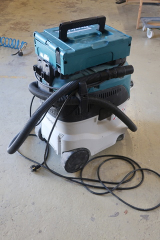 933696-4 Rough vacuum cleaner, Makita VC4210M