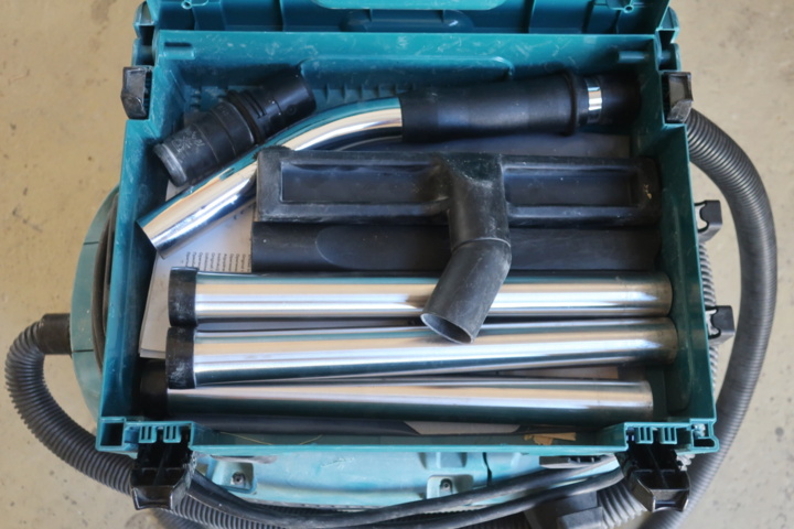 933696-7 Rough vacuum cleaner, Makita VC4210M