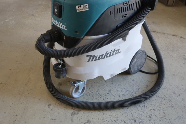 933696-10 Rough vacuum cleaner, Makita VC4210M
