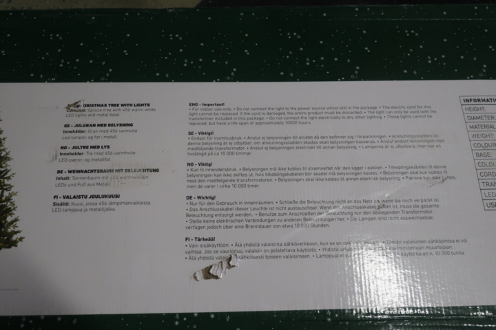 933735-6 Julgran - plastgran med belysning