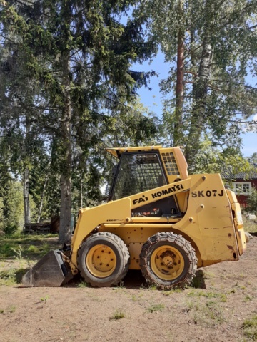 935053-2 Komatsu SK07J incl. tool