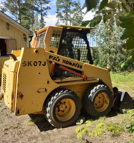 935053-4 Komatsu SK07J incl. tool