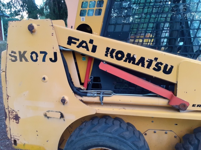 935053-10 Komatsu SK07J incl. tool
