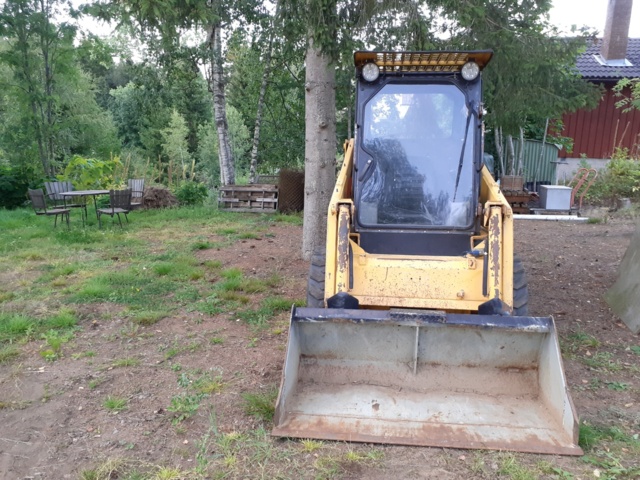 935053-18 Komatsu SK07J incl. tool