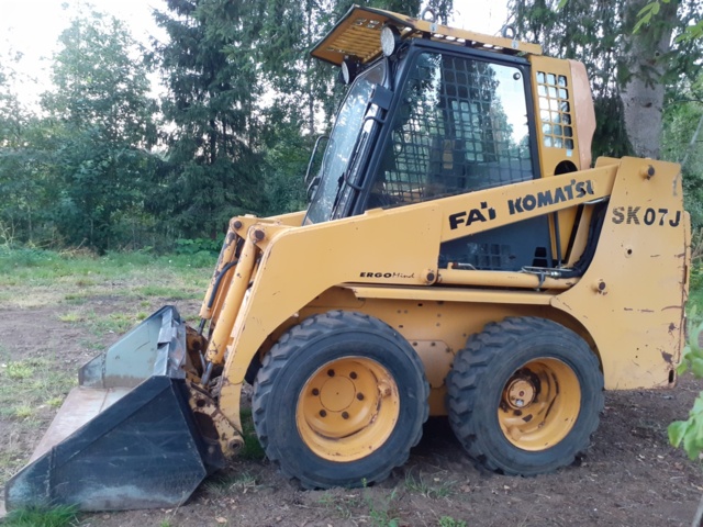 935053-19 Komatsu SK07J incl. tool