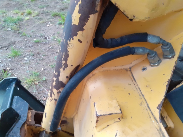 935053-28 Komatsu SK07J incl. tool