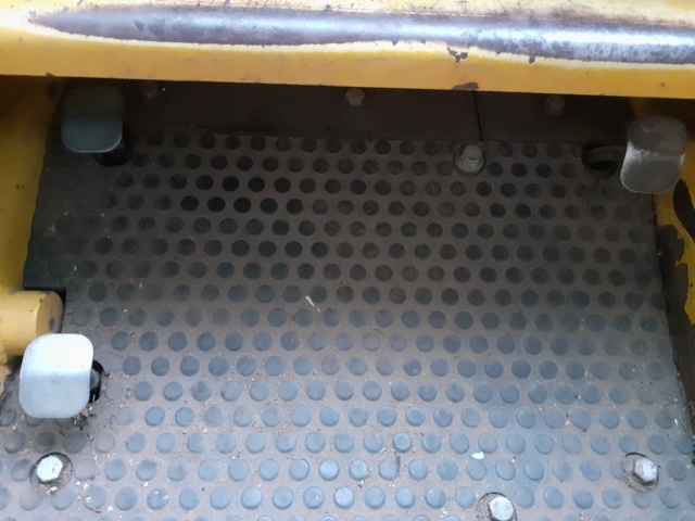 935053-46 Komatsu SK07J incl. tool