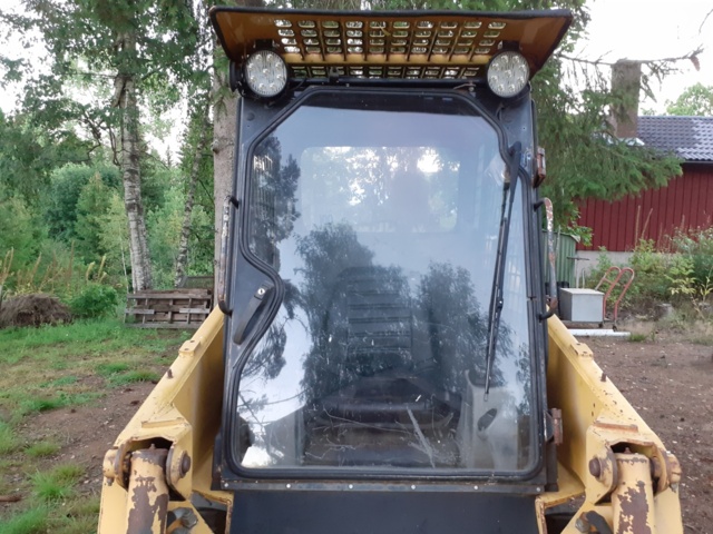 935053-54 Komatsu SK07J incl. tool