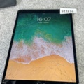 922816-7 iPad Pro Wi-Fi + Cellular A1709, locked and broken screen