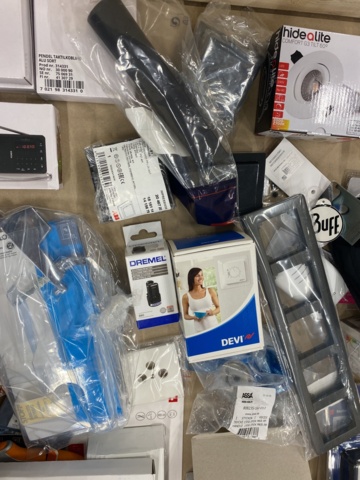 935584-8 Electrical and lighting items etc. Lux, Hidealite, Elko etc