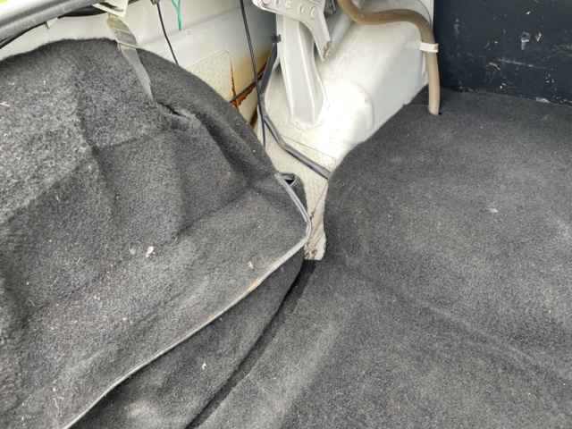 872335-8 Volvo 244 2.3 - 1989