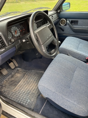 872335-17 Volvo 244 2.3 - 1989